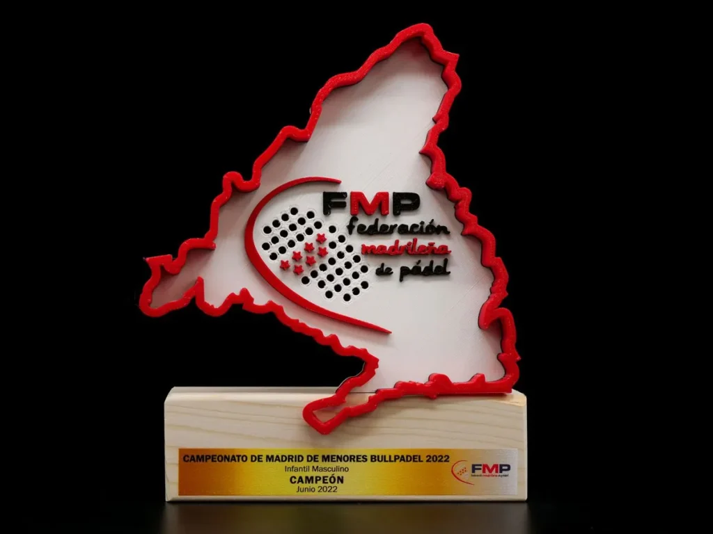 Trofeo Personalizado - Campeonato de Madrid de menores BullPadel Federación Madrileña de Pádel 2022