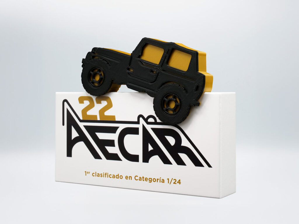 Trofeo Personalizado Lateral - 1º Clasificado en Categoría 1 4 AECAR 22