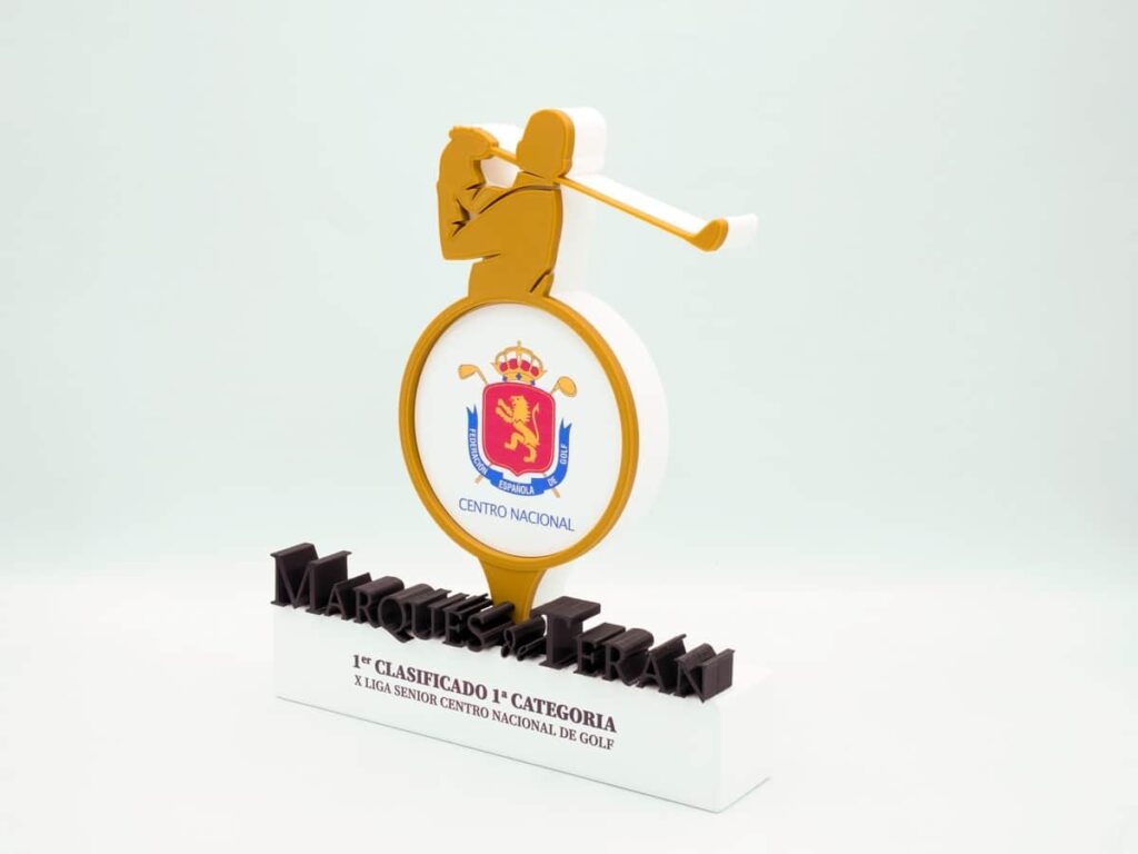 Trofeo Personalizado Lateral Izquierdo - 1º Clasificado 1º Categoría X Liga Senior Centro Nacional de Golf