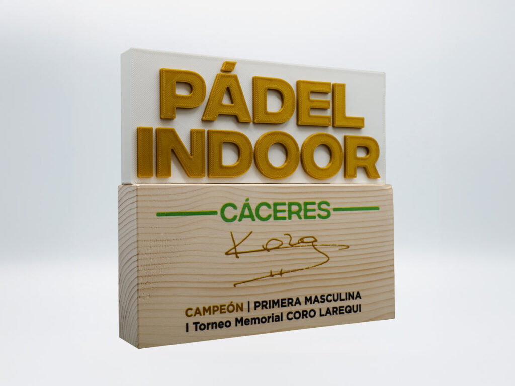 Trofeo Personalizado Lateral - Campeón I Torneo Memorial Coro Larequi Pádel Indoor Cáceres 2022