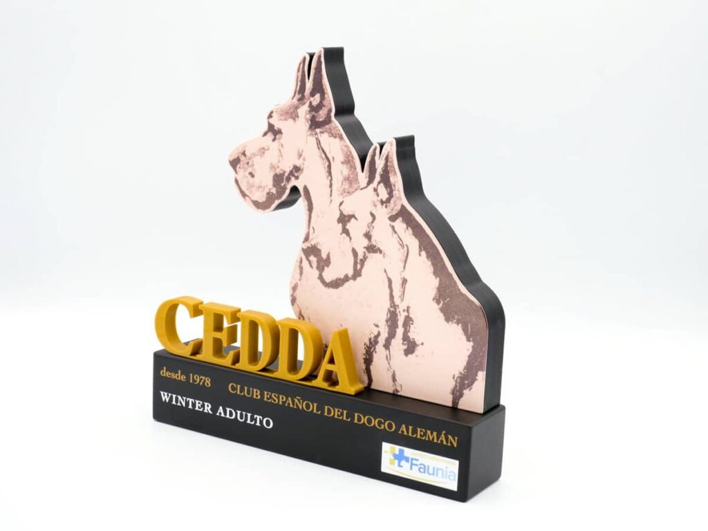 Trofeo Personalizado Lateral Izquierdo - Winter Adulto Club Español del Dogo Alemán CEDDA
