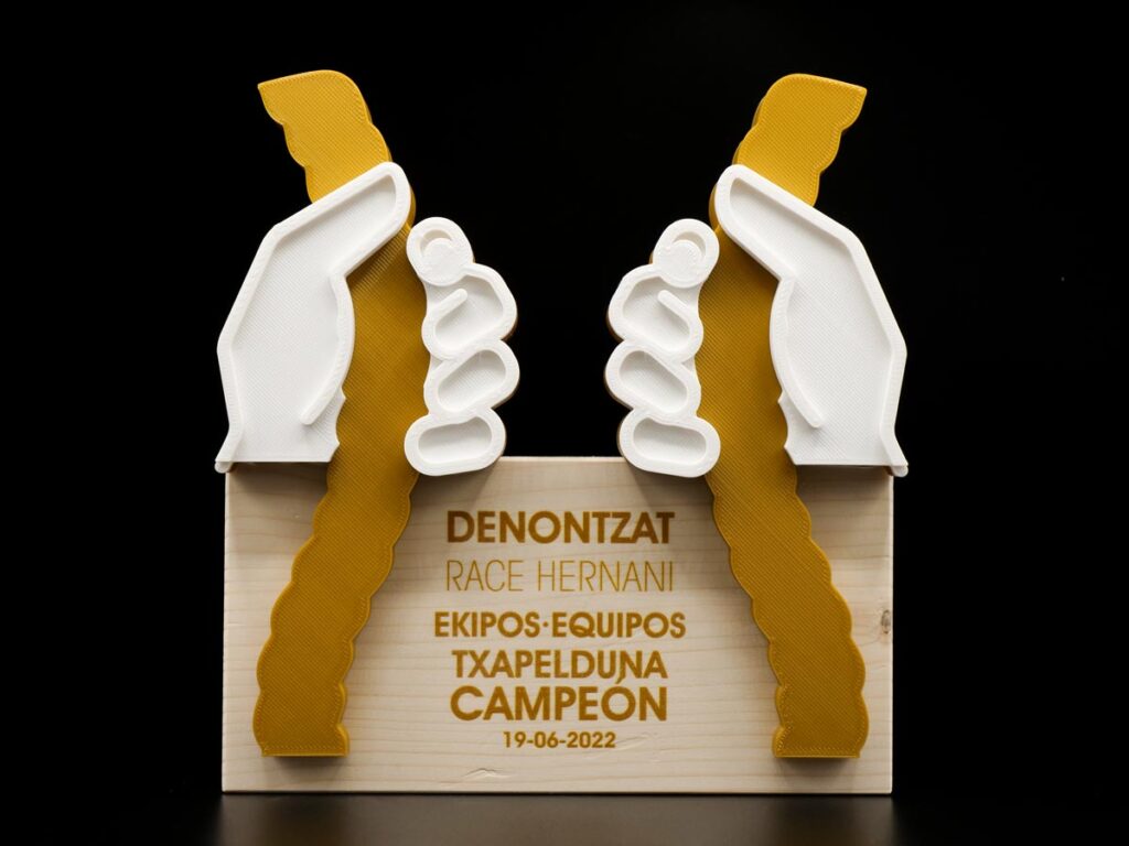 Trofeo Personalizado - Campeón Equipos Denontzat Race Hernani 2022