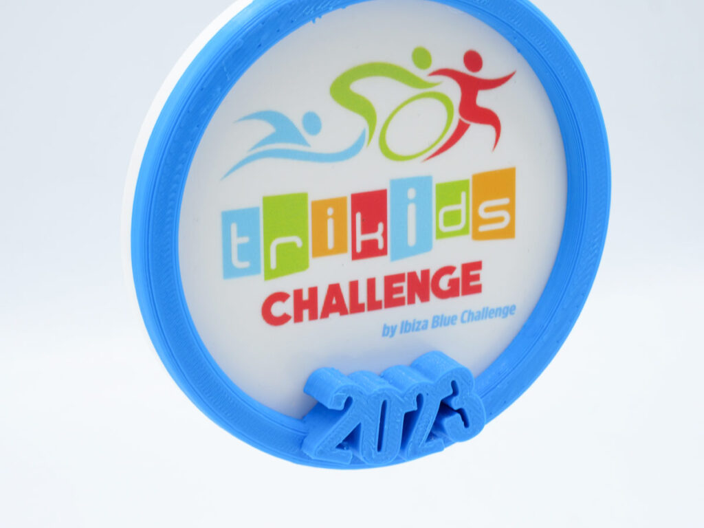 Medalla Personalizada Lateral - Trikids Challenge Ibiza Blue