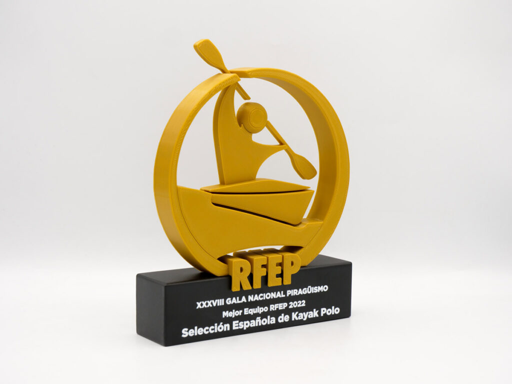 Trofeo Personalizado Lateral - Mejor Equipo RFEP XXXVIII Gala Nacional Piragüismo 2022