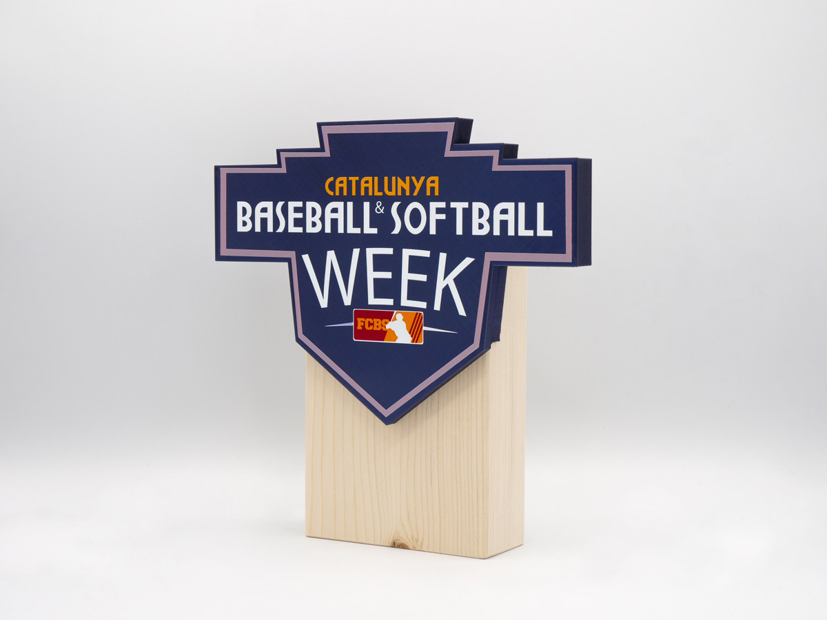 Trofeo Personalizado Lateral Izquierdo - Catalunya Baseball y SoftBall Week