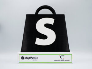 Placa Personalizada - Shopifly Plus Partner Italy 2023